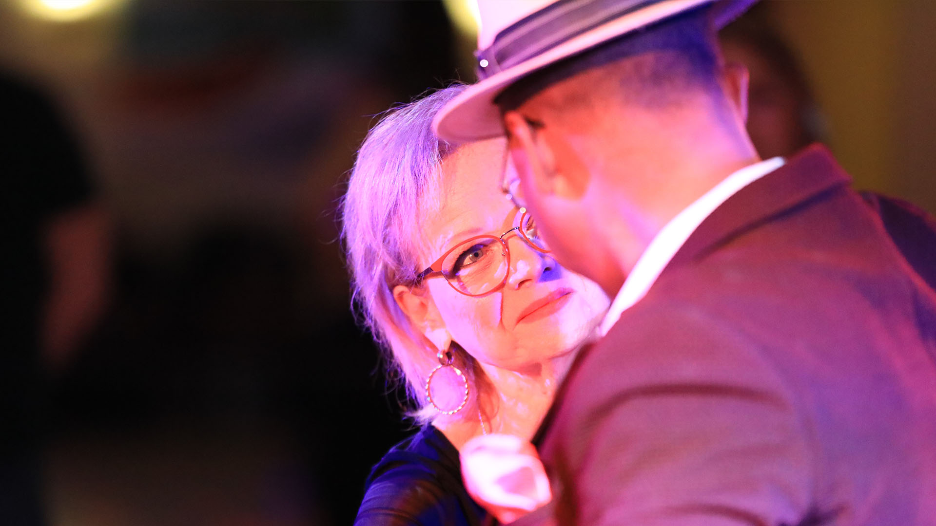 Das Auffordern beim Social Dancing - in der Tanzschule Salsa del alma in Hannover und Braunschweig